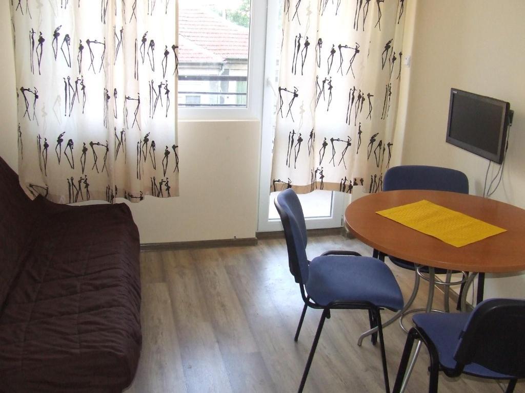 Asparuhov Guest Rooms And Apartments Varna Cameră foto