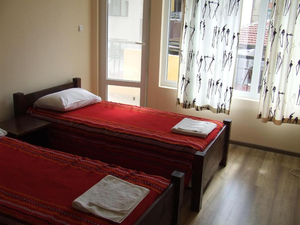 Asparuhov Guest Rooms And Apartments Varna Cameră foto